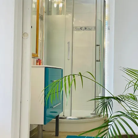 Des Sablettes Apartment